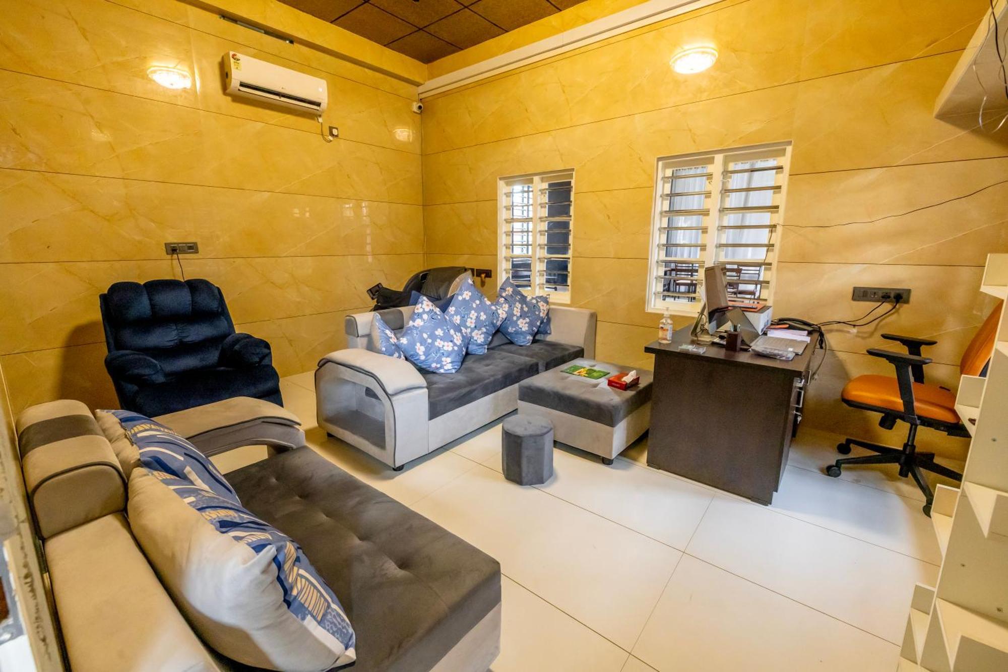 Willington & Harbour View Residency Hotel Kochi Exterior photo